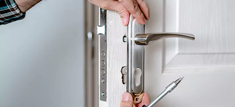 Front Door Knob Repair in Vallejo, CA